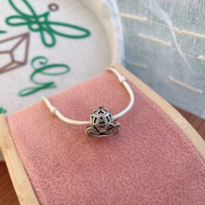 Charm Carruaje