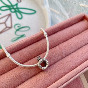 Charm Corona Calada