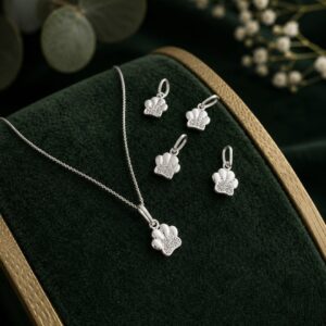 Dije Huellita Circonias
