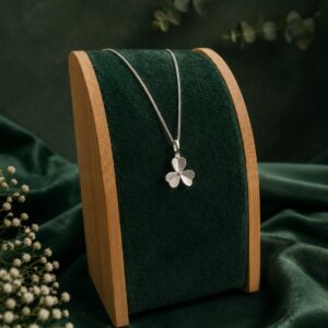 Dije Flor 3 Pétalos