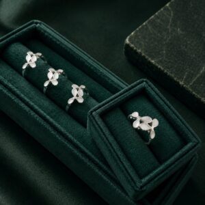 Anillo Pétalos Nacar