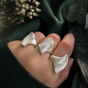 Anillo Hoja Nácar