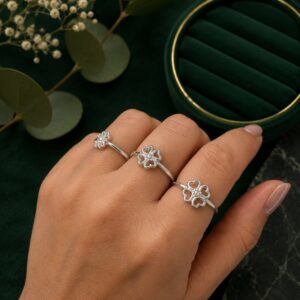 Anillo Trébol Calado Circonicia
