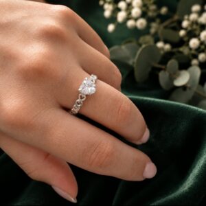 Anillo Circonia Corazón