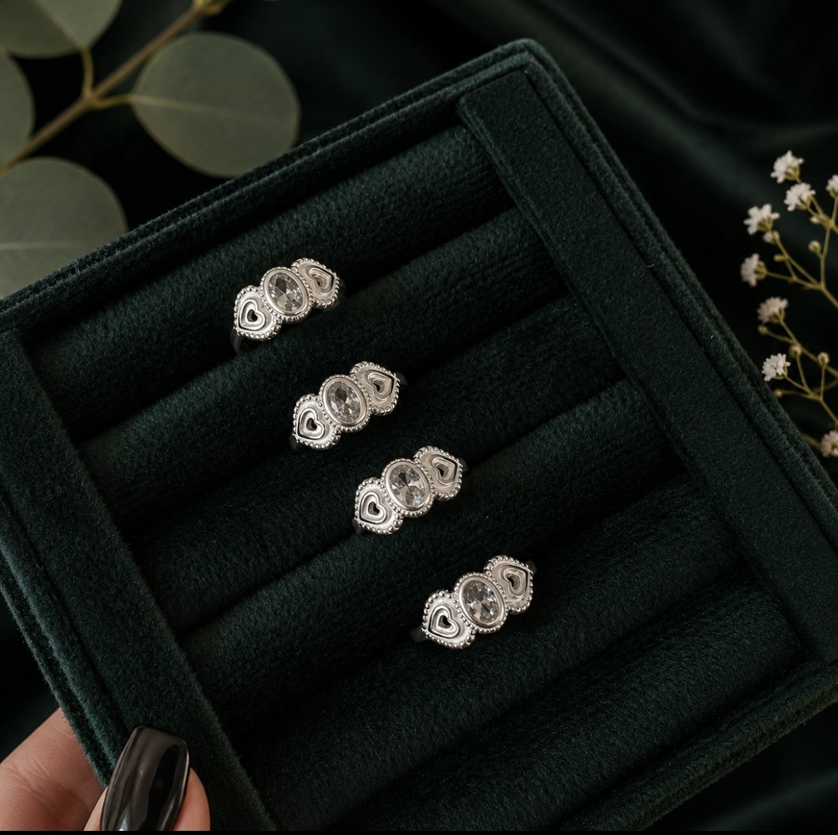 Anillo Corazones con Circonias - Imagen 2